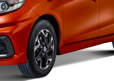 New 15inc Sporty Alloy Wheel Design (Tipe RS)
