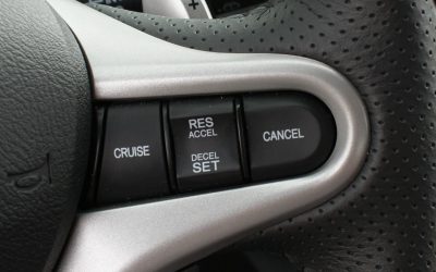 Begini Cara Aman Gunakan Fitur Cruise Control