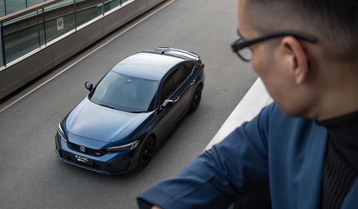 Hujan Deras, Sunroof Mobil Anda Bocor? Jangan Khawatir! Pahami Kenapa dan Temukan Solusi Terbaiknya di Honda Bintang Tabanan!