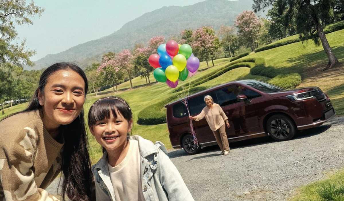 Mudik Asyik Bareng Si Kecil? Ini Dia Rahasia Kenapa Mobil Pribadi, Terutama Honda, Jadi Pilihan Paling Aman & Nyaman!
